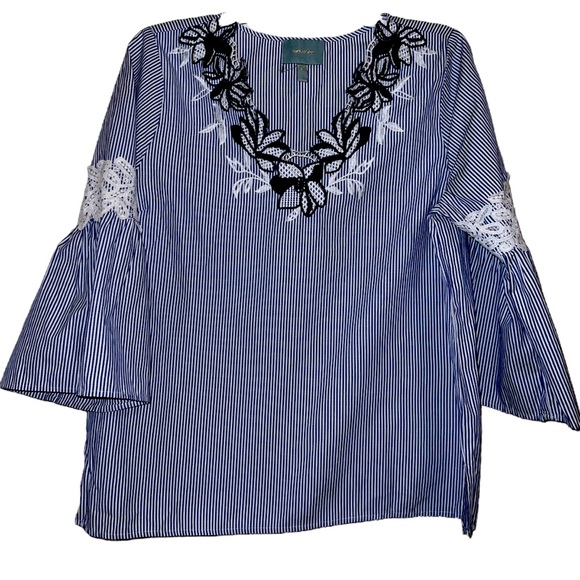 Women's Skies are Blue Bell Sleeves Blouse Shirt Size Large Striped Blue White - Picture 1 of 5